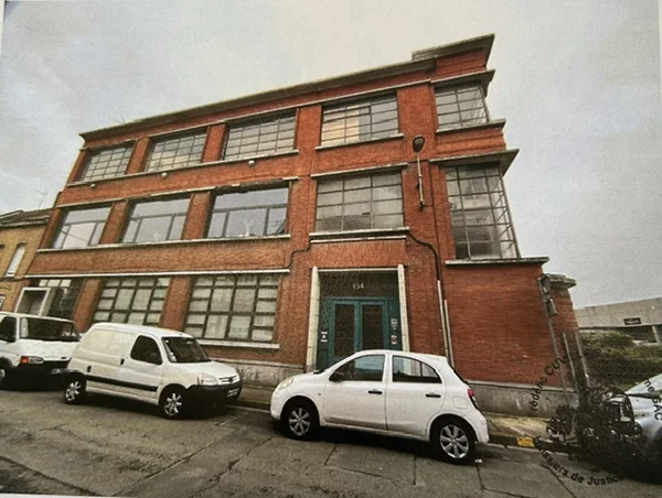 Lofts à TOURCOING, 154 rue d’Anvers, et 5 emplacements de parking